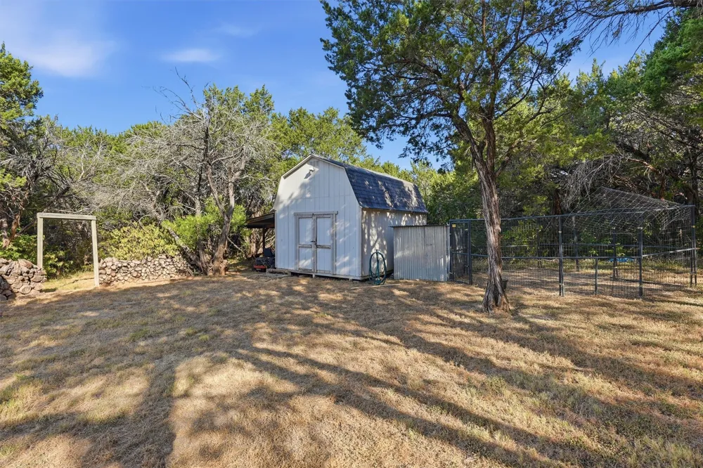 1136 County Road 306b Rainbow, TX 76077