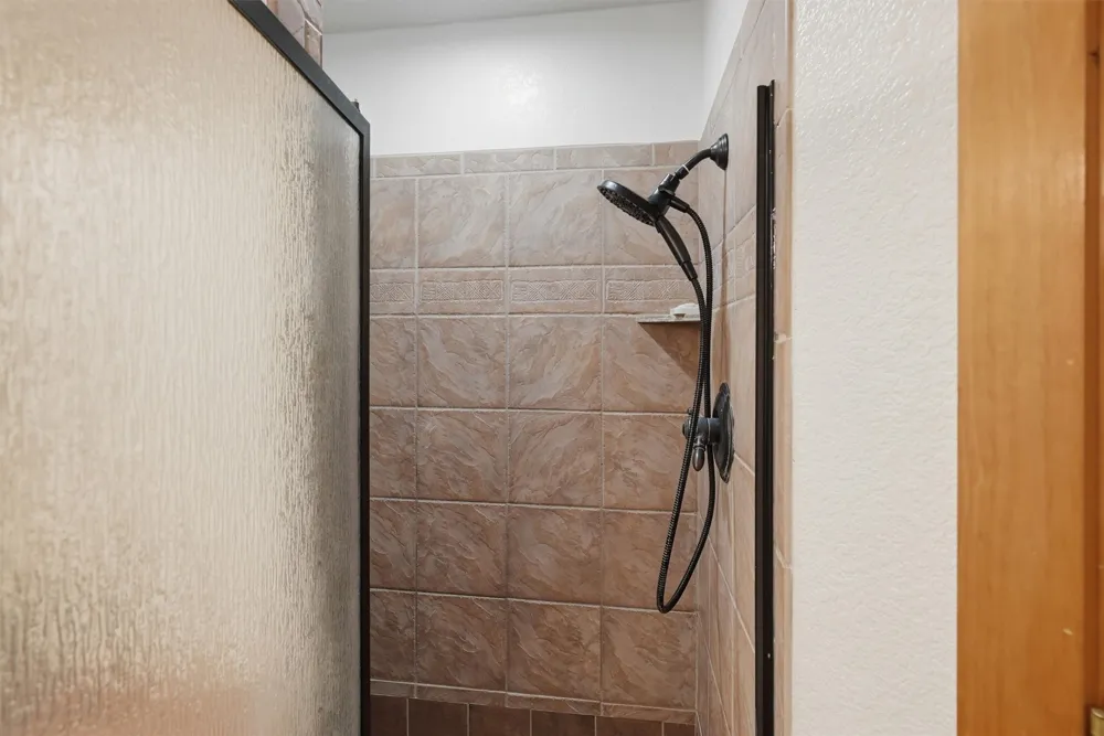 1136 County Road 306b Rainbow, TX 76077