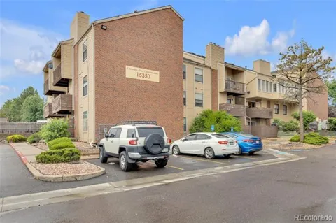15350 E Arizona Avenue #208