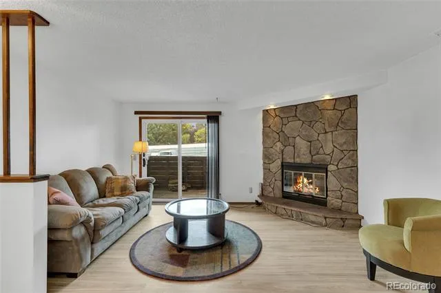 15350 E Arizona Avenue #208 Aurora, CO 80017