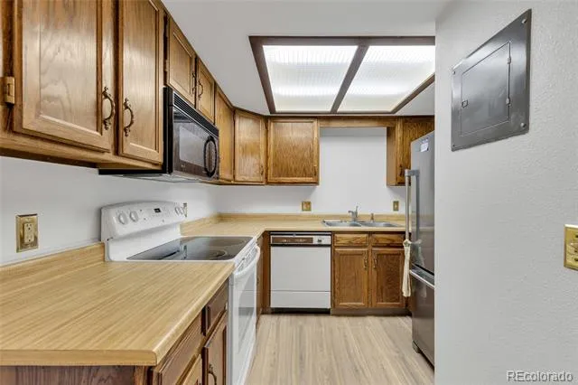 15350 E Arizona Avenue #208 Aurora, CO 80017