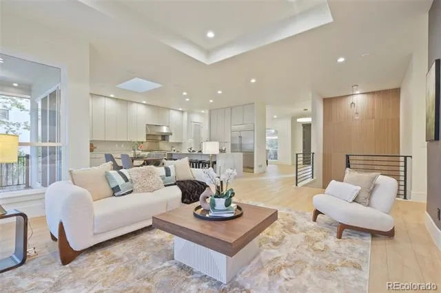 9430 S Silent Hills Drive Lone Tree, CO 80124