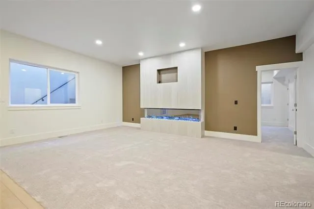 9430 S Silent Hills Drive Lone Tree, CO 80124
