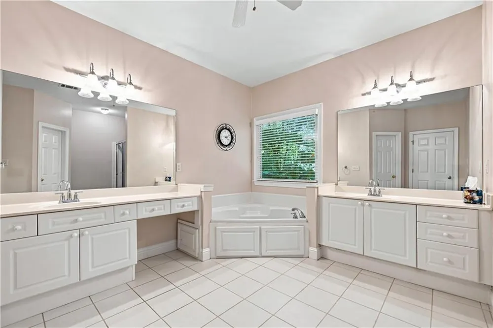 2321 Herring Woods Trail Grayson, GA 30017