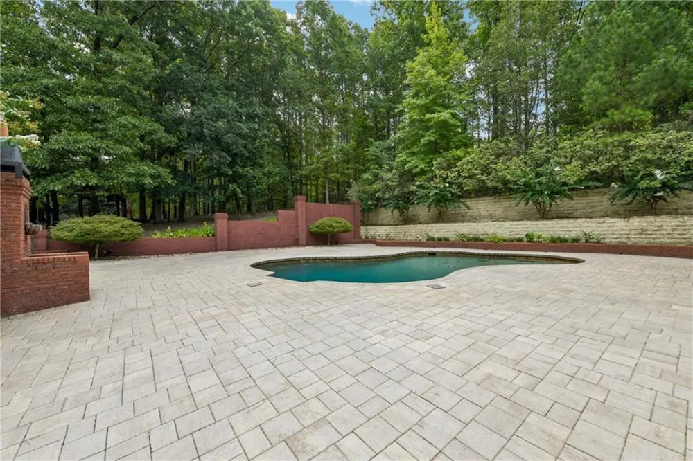 2431 Rabbit Farm Circle Loganville, GA 30052