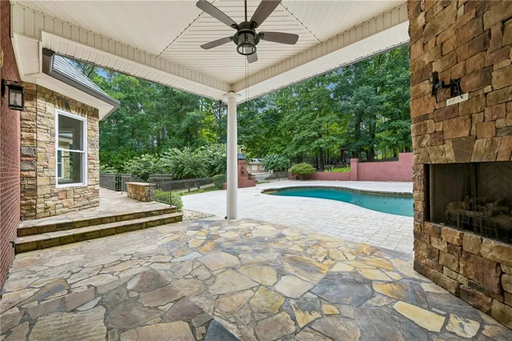 2431 Rabbit Farm Circle Loganville, GA 30052
