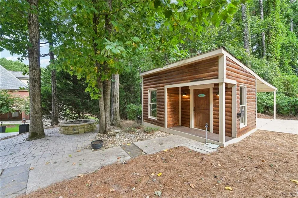 2431 Rabbit Farm Circle Loganville, GA 30052