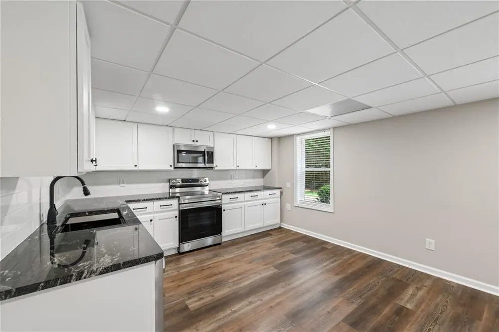 2431 Rabbit Farm Circle Loganville, GA 30052