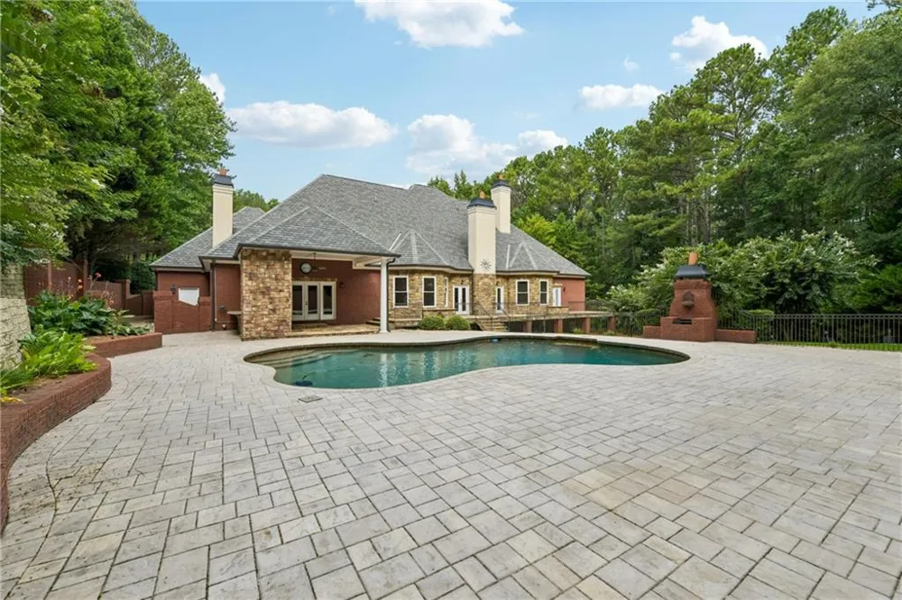 2431 Rabbit Farm Circle Loganville, GA 30052