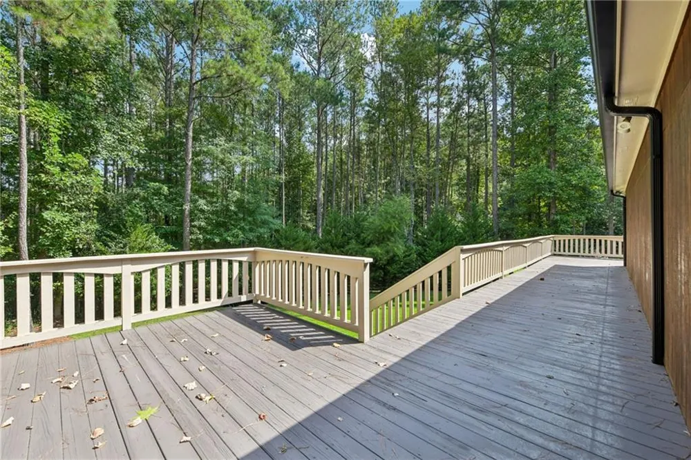 2431 Rabbit Farm Circle Loganville, GA 30052