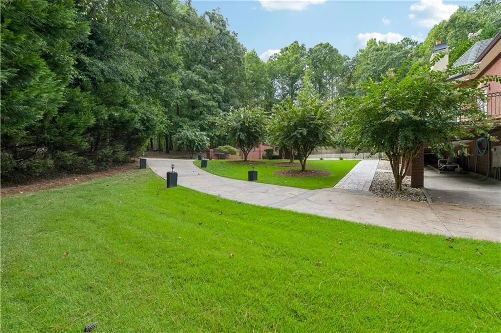 2431 Rabbit Farm Circle Loganville, GA 30052