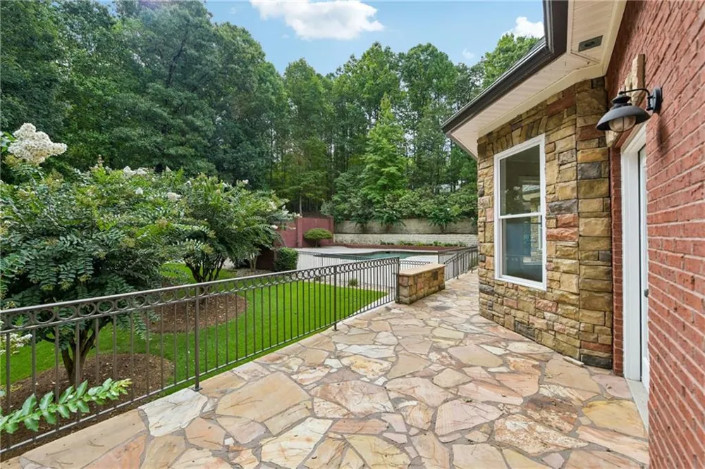 2431 Rabbit Farm Circle Loganville, GA 30052