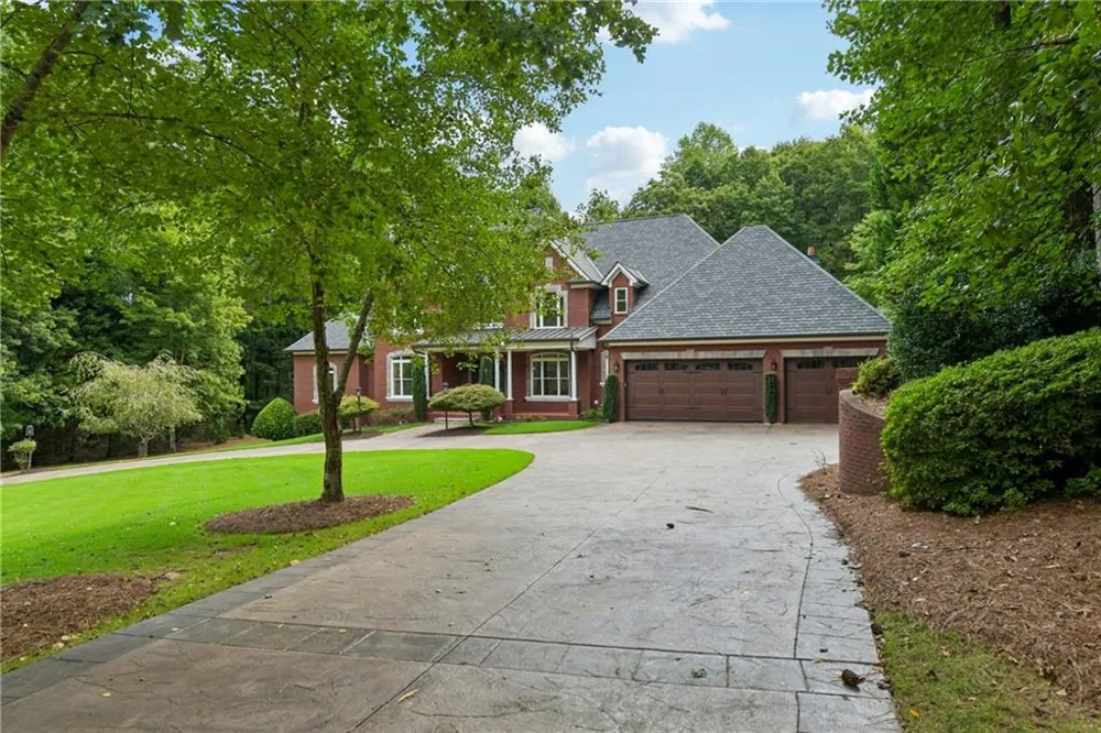 2431 Rabbit Farm Circle Loganville, GA 30052