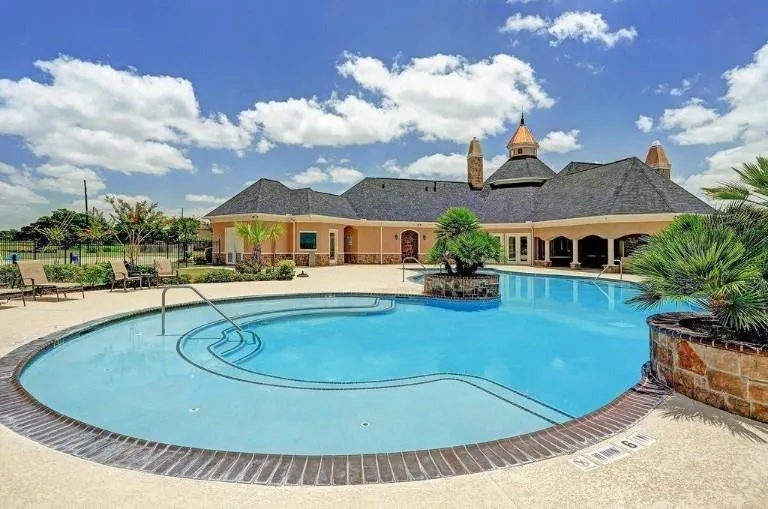 2826 Duchess Drive Rosenberg, TX 77471