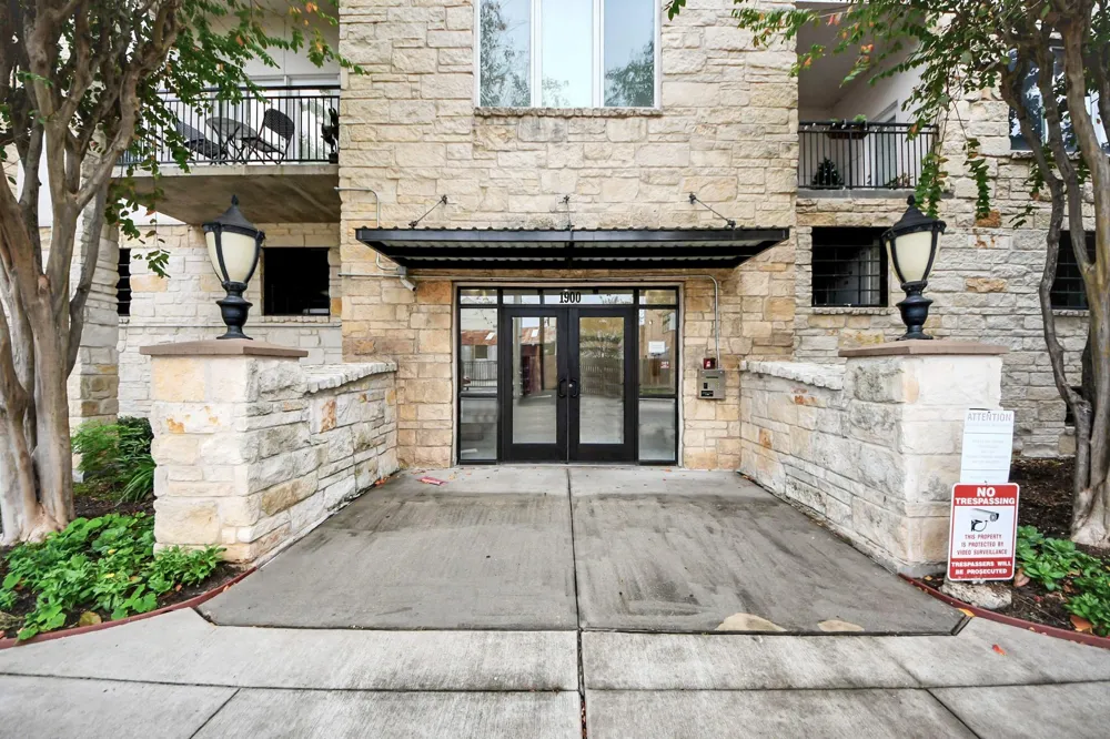 1900 Genesee Street #204 Houston, TX 77006