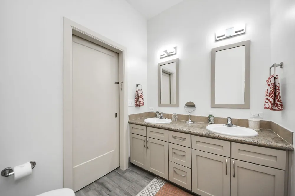 1900 Genesee Street #204 Houston, TX 77006