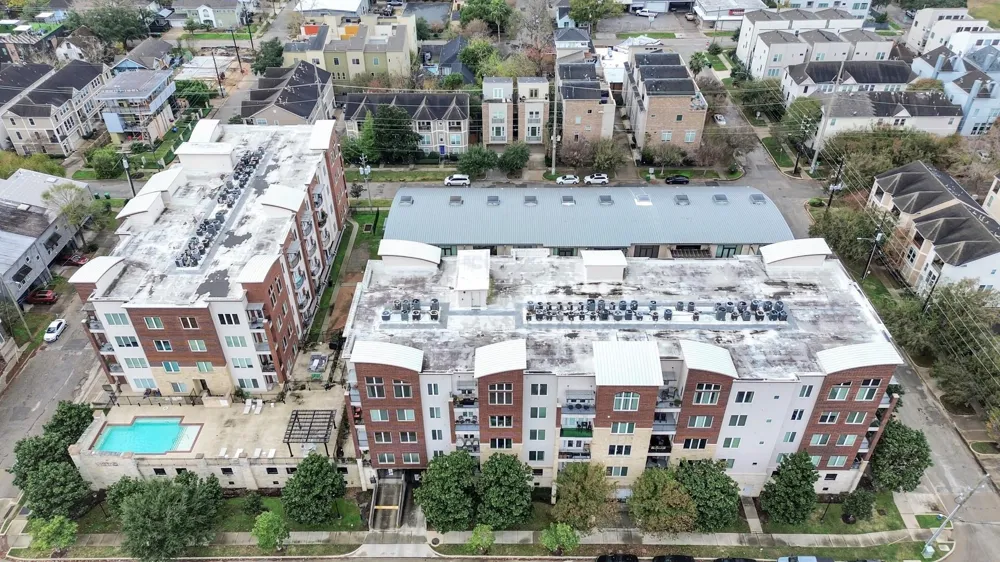 1900 Genesee Street #204 Houston, TX 77006