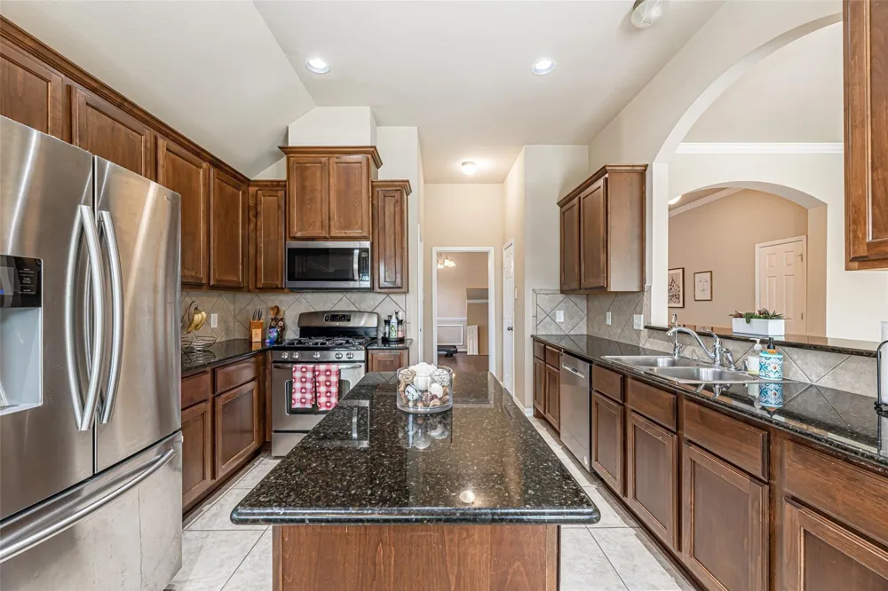 119 Emerald Loch Lane Houston, TX 77469