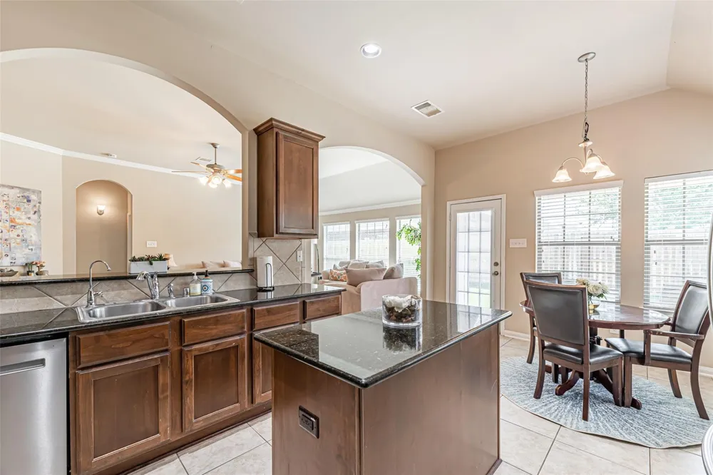 119 Emerald Loch Lane Houston, TX 77469