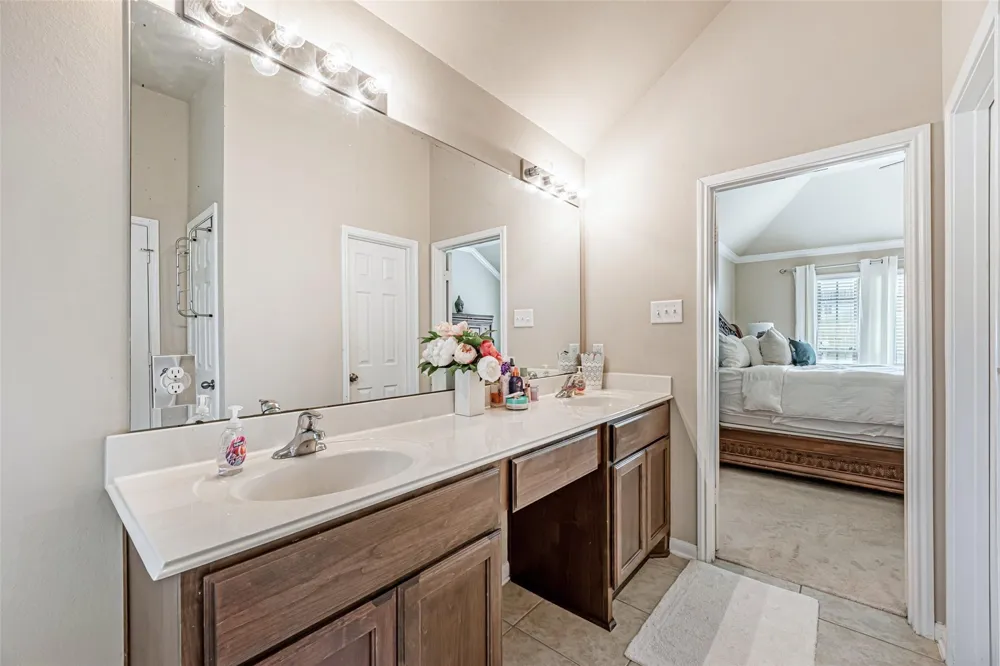119 Emerald Loch Lane Houston, TX 77469