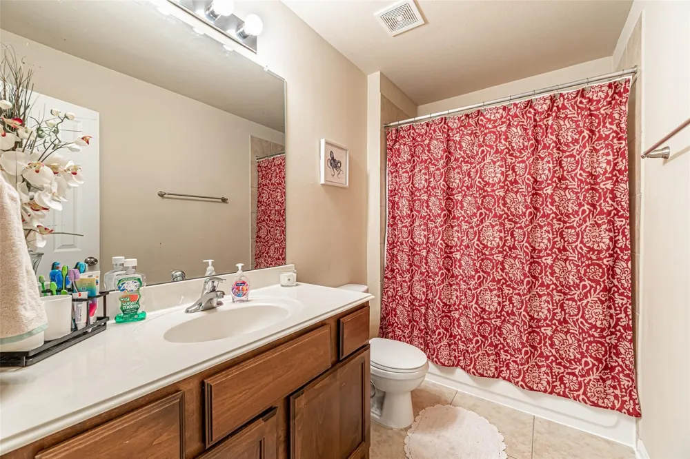 119 Emerald Loch Lane Houston, TX 77469