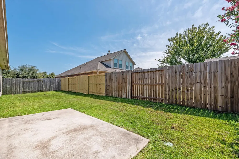 119 Emerald Loch Lane Houston, TX 77469