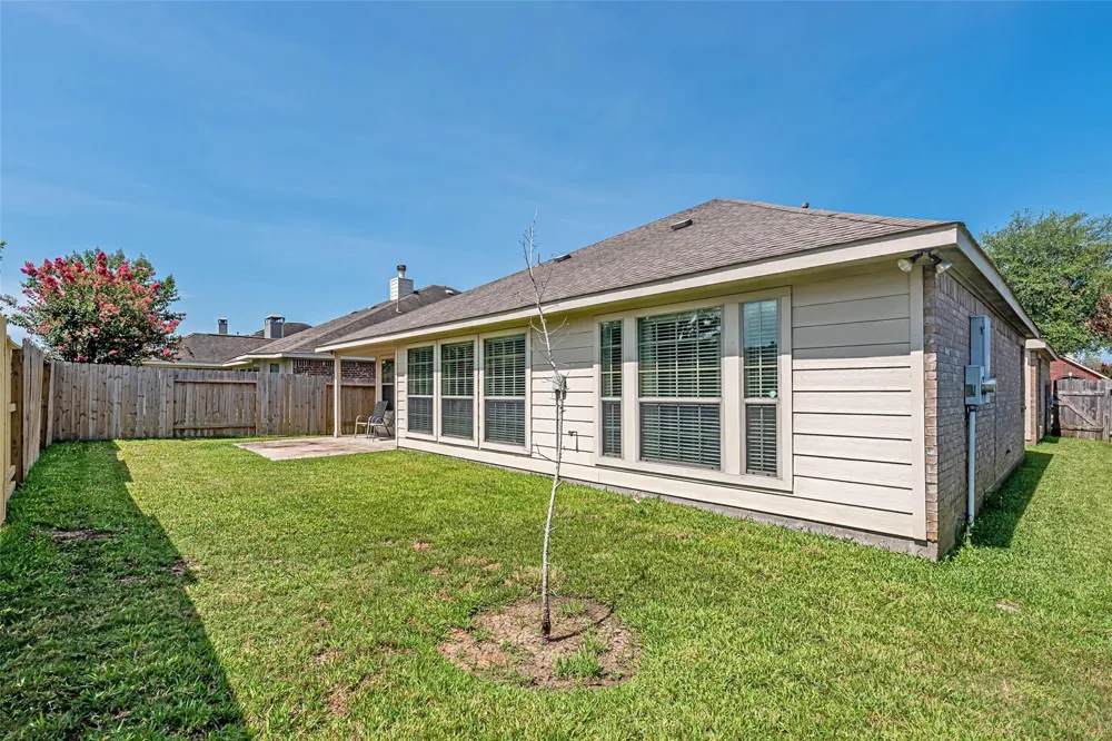 119 Emerald Loch Lane Houston, TX 77469