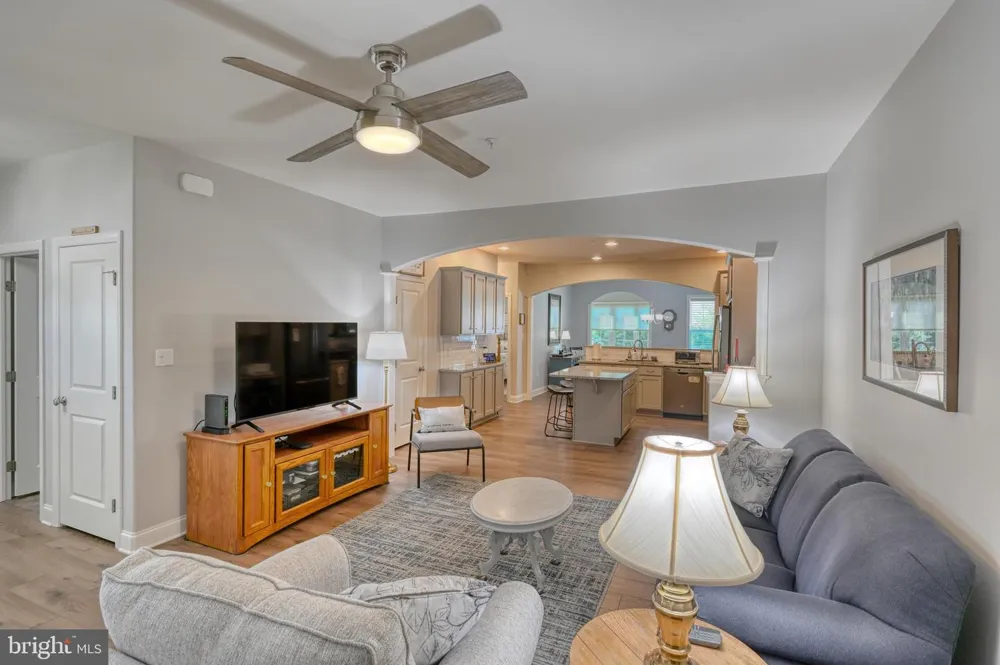 102 S VILLAGE CIRCLE Palmyra, PA 17078