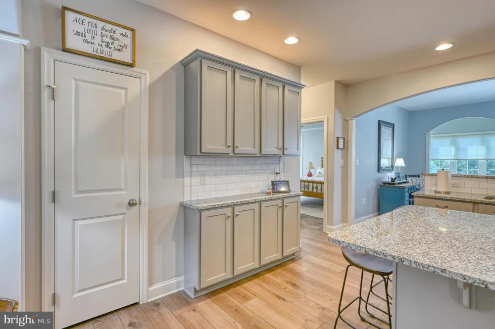 102 S VILLAGE CIRCLE Palmyra, PA 17078