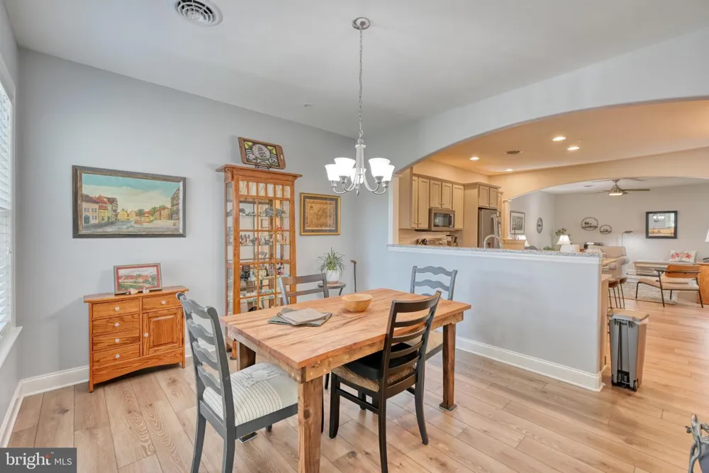 102 S VILLAGE CIRCLE Palmyra, PA 17078