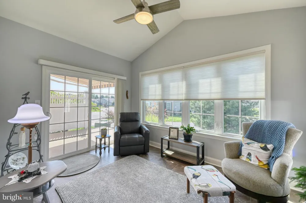 102 S VILLAGE CIRCLE Palmyra, PA 17078