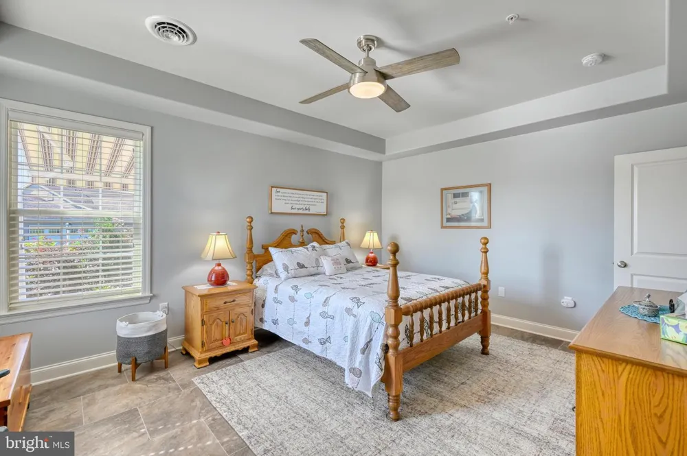 102 S VILLAGE CIRCLE Palmyra, PA 17078