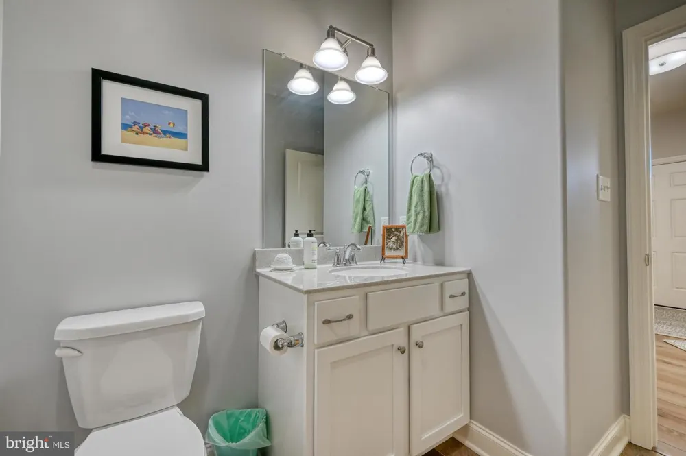 102 S VILLAGE CIRCLE Palmyra, PA 17078