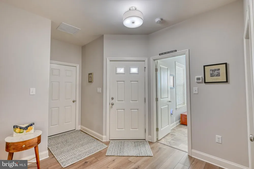 102 S VILLAGE CIRCLE Palmyra, PA 17078