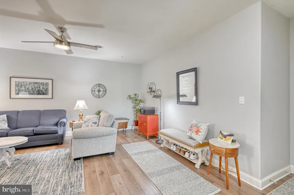 102 S VILLAGE CIRCLE Palmyra, PA 17078