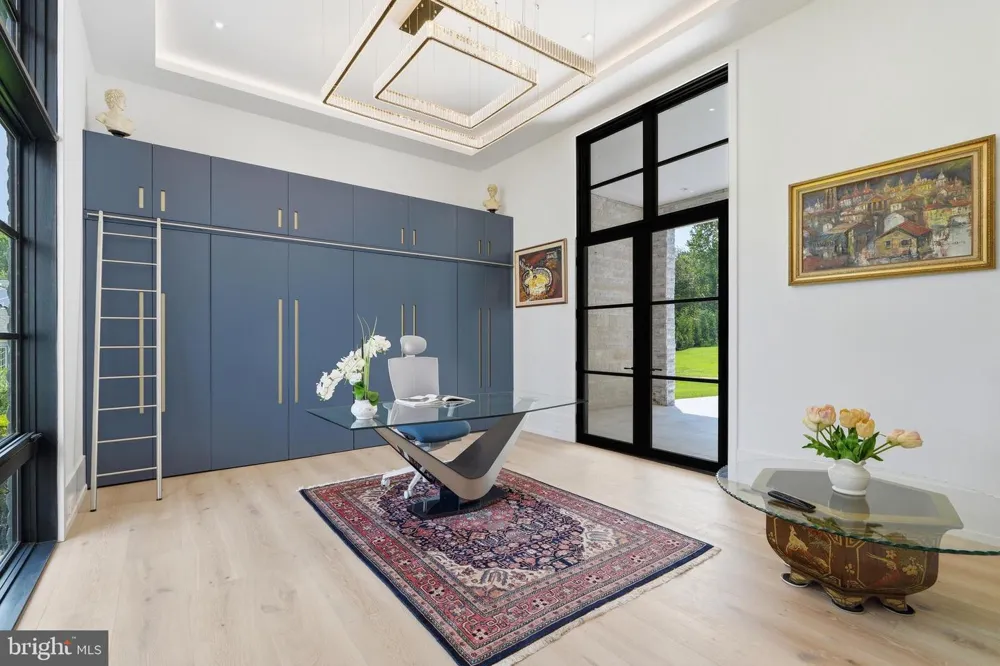 1036 TOWLSTON ROAD Mclean, VA 22102