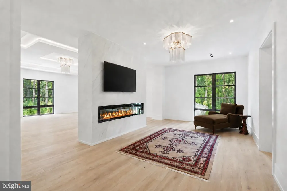 1036 TOWLSTON ROAD Mclean, VA 22102