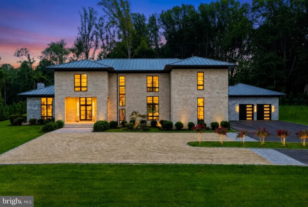 1036 TOWLSTON ROAD Mclean, VA 22102