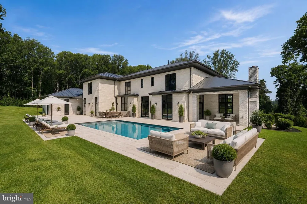 1036 TOWLSTON ROAD Mclean, VA 22102
