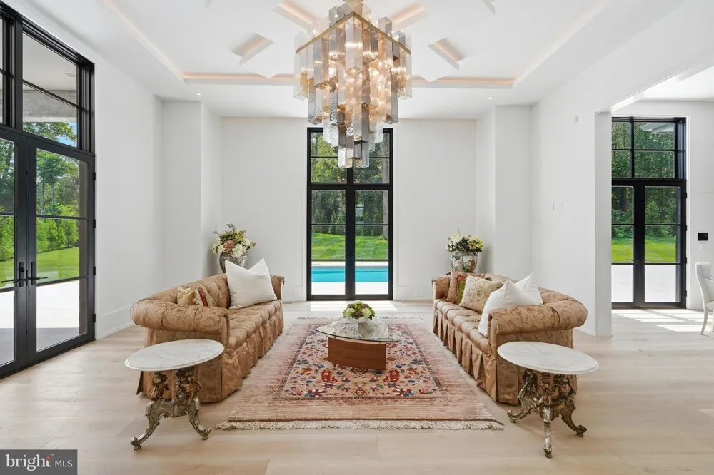 1036 TOWLSTON ROAD Mclean, VA 22102