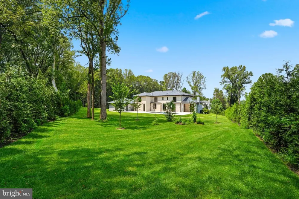 1036 TOWLSTON ROAD Mclean, VA 22102