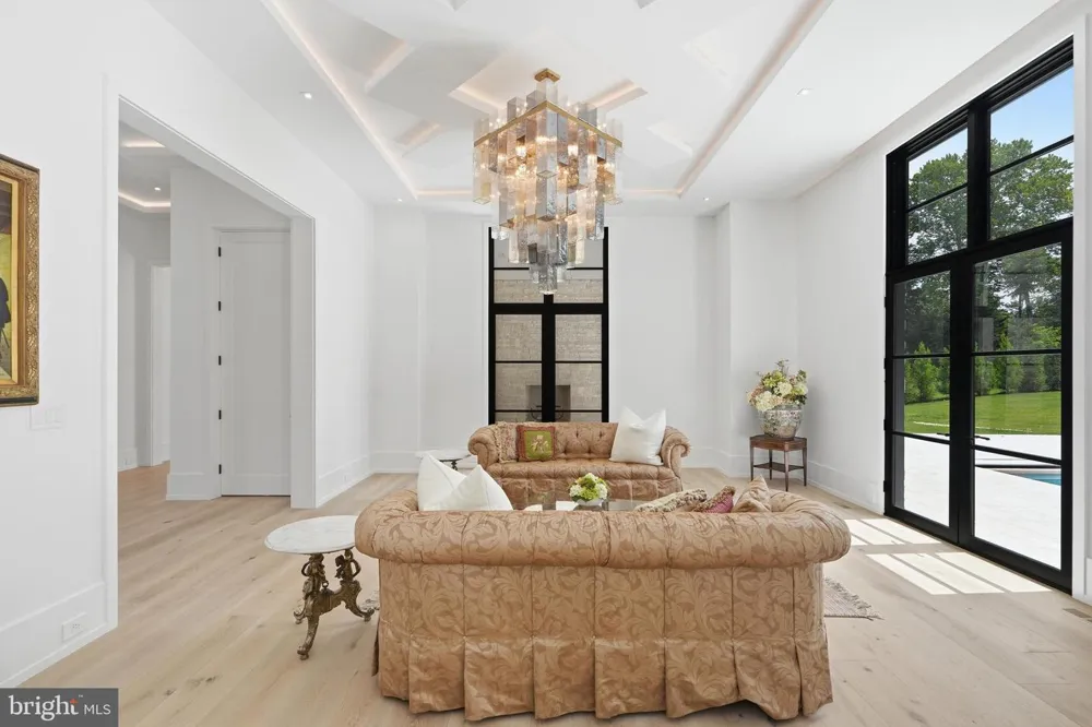 1036 TOWLSTON ROAD Mclean, VA 22102