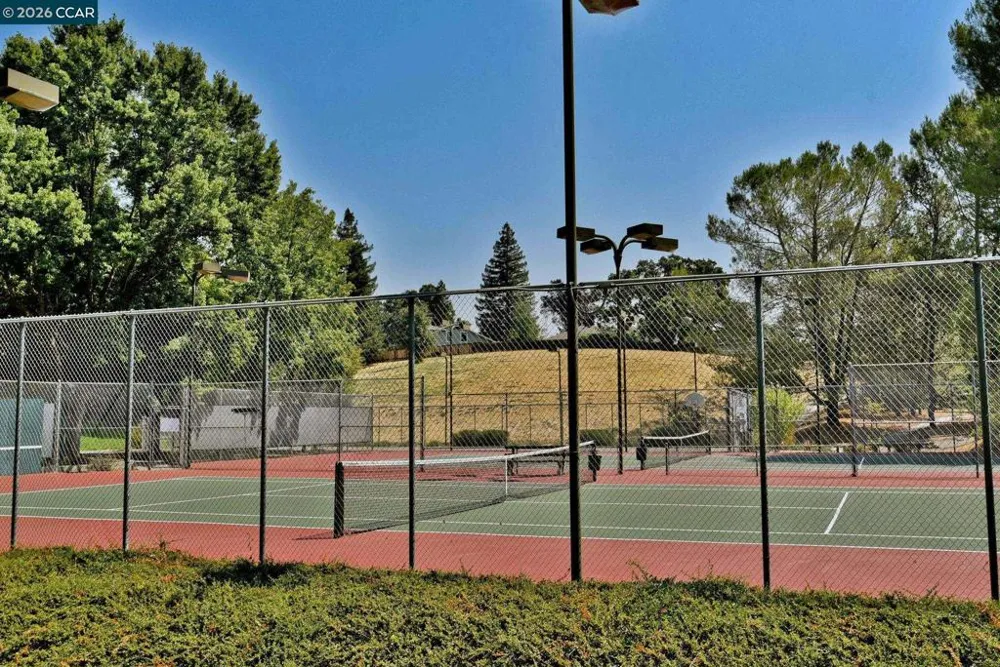 770 Highbridge Ln Danville, CA 94526