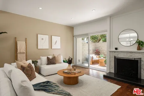 32 Village Pkwy