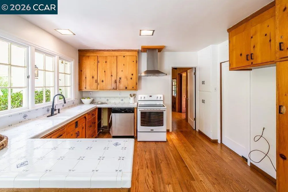 1232 Upper Happy Valley Lafayette, CA 94549