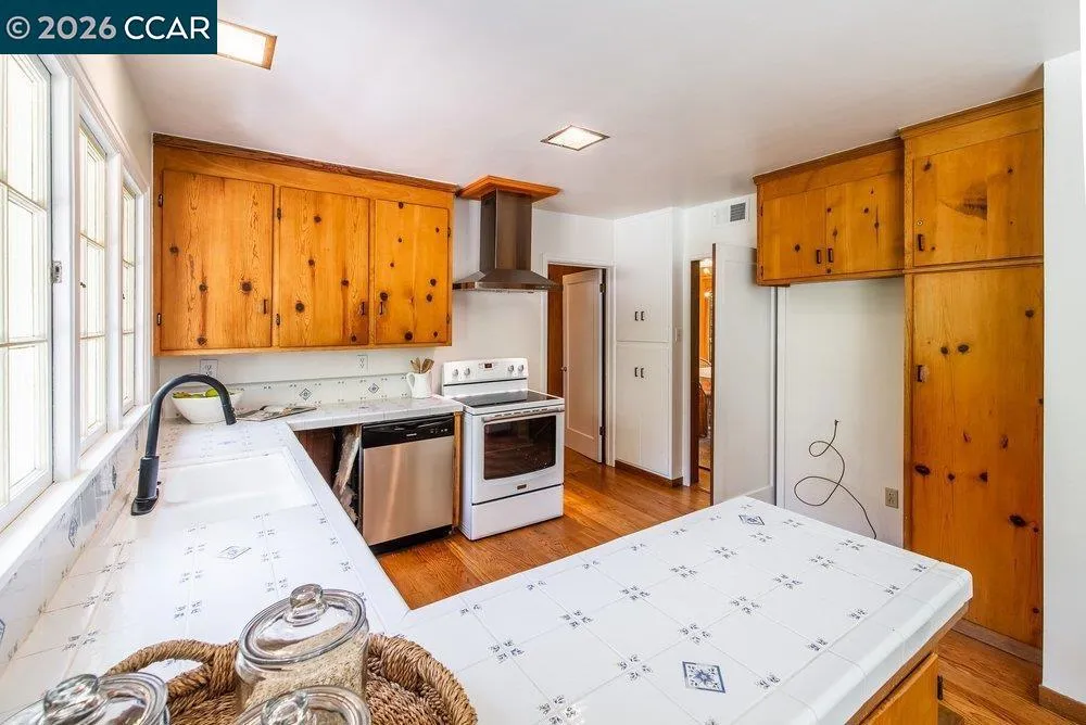 1232 Upper Happy Valley Lafayette, CA 94549