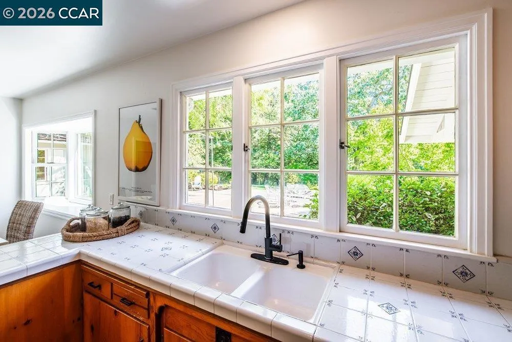1232 Upper Happy Valley Lafayette, CA 94549