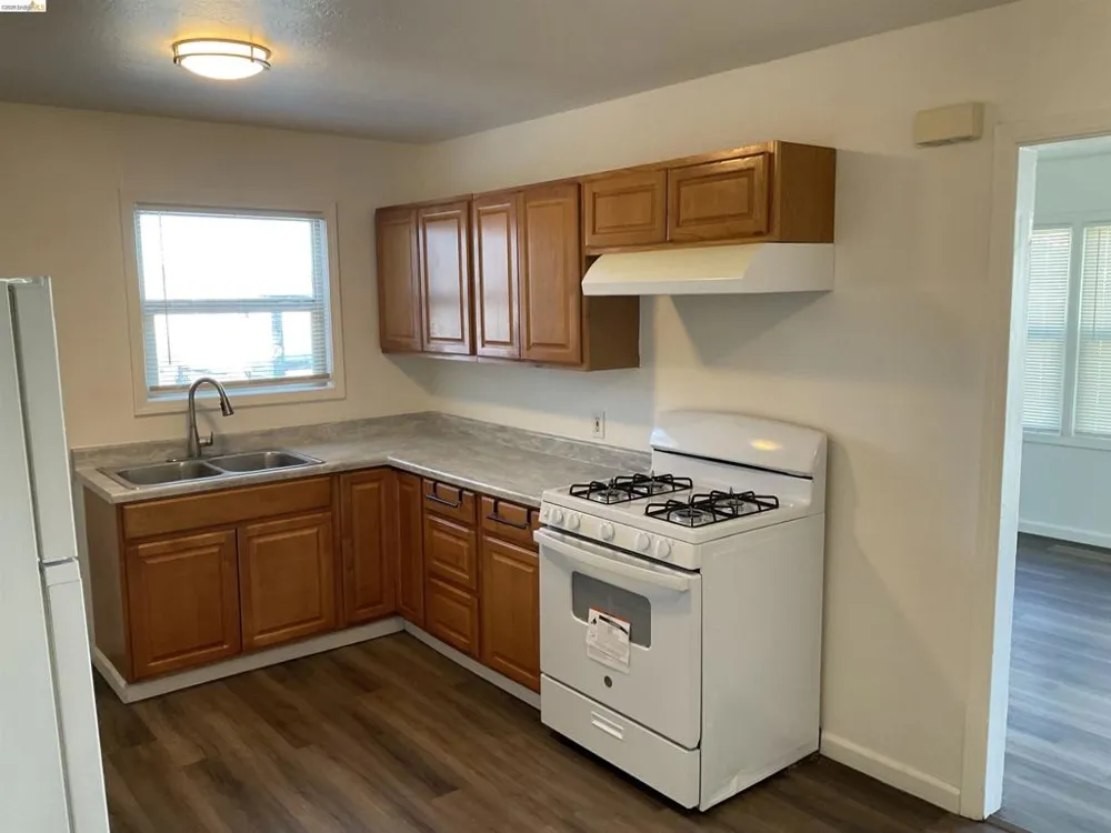 1118 Maple Street Pittsburg, CA 94565