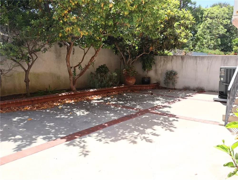 2604 Woodbury Drive Torrance, CA 90503