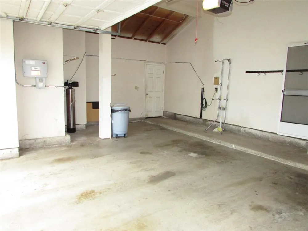2604 Woodbury Drive Torrance, CA 90503